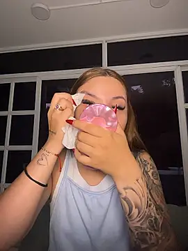 Beella1  online show from January 2026 11:36:02 AM