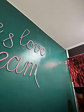 Beella1  online show from February 2026 12:05:01 PM