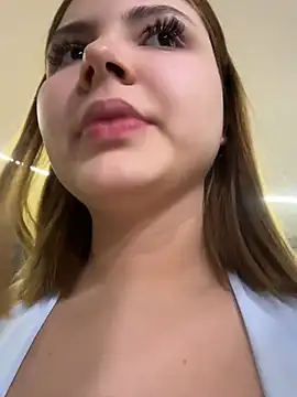 Beella1  online show from July 2026 10:32:02 PM