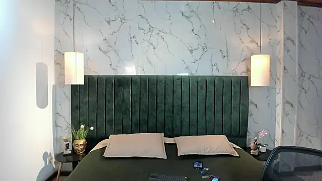 Lil James online show from April 2026 08:04:02 PM