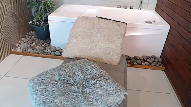 Snapshot of Lil_James chatting on December 2025 08:15:02 PM Lil James online show from December 2025 08:15:02 PM