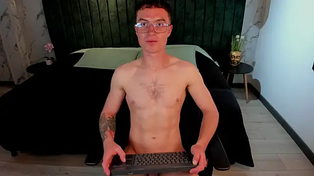 Lil James online show from January 2026 08:03:01 PM