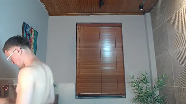 Lil James online show from February 2026 09:01:02 PM