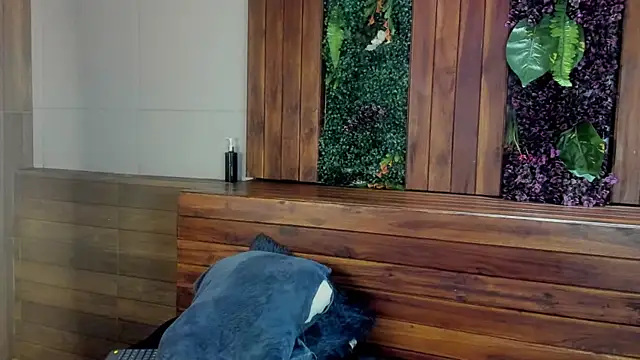 Lil James online show from December 2025 08:20:01 PM