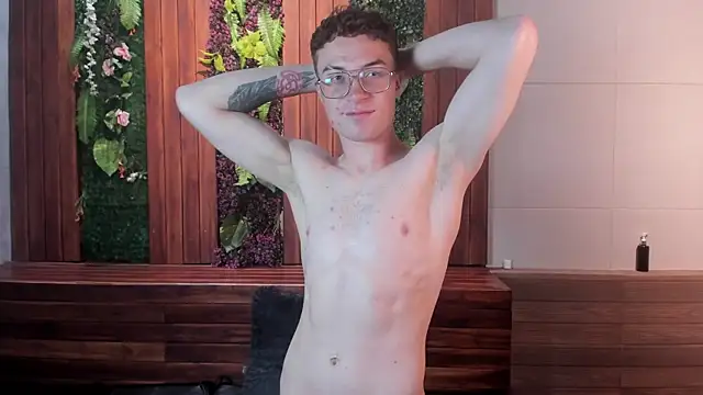 Lil James online show from April 2026 08:33:02 PM