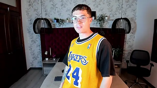 Lil James online show from March 2026 07:51:01 PM