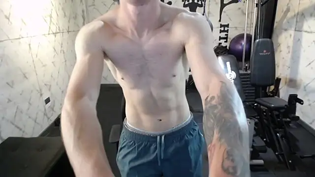 Snapshot of Lil_James chatting on November 2025 08:01:01 PM Lil James online show from November 2025 08:01:01 PM