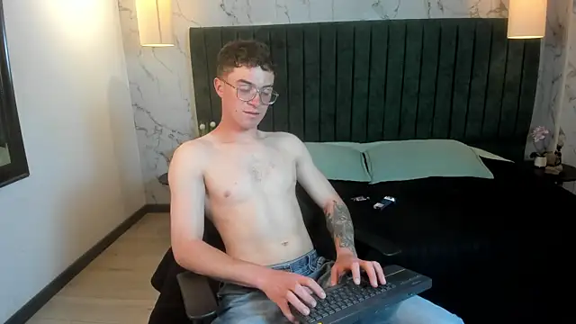 Lil James online show from May 2026 08:00:02 PM