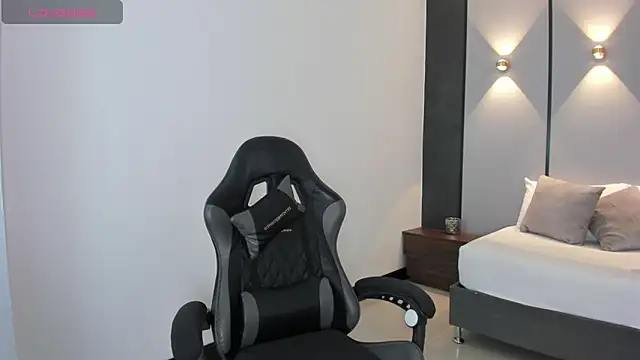 mia collins96 online show from February 2026 02:42:02 AM