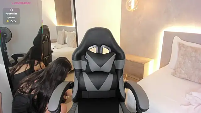 mia collins96 online show from February 2026 02:19:02 AM