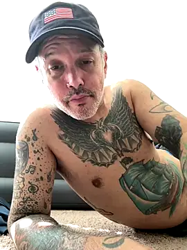 D13ON3L online show from November 2025 06:45:02 PM