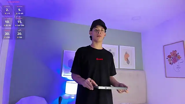 Snapshot of ApoloRicci chatting on February 2026 08:15:02 PM ApoloRicci online show from February 2026 08:15:02 PM