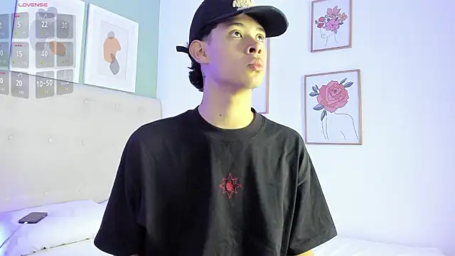 Snapshot of ApoloRicci chatting on February 2026 07:30:02 PM ApoloRicci online show from February 2026 07:30:02 PM