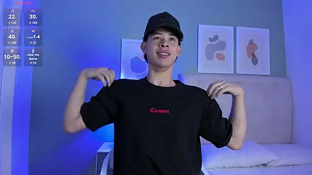 Snapshot of ApoloRicci chatting on February 2026 08:18:01 PM ApoloRicci online show from February 2026 08:18:01 PM