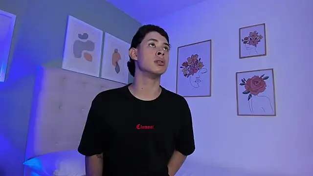 Snapshot of ApoloRicci chatting on January 2026 07:50:01 PM ApoloRicci online show from January 2026 07:50:01 PM