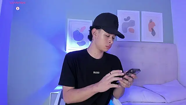 Snapshot of ApoloRicci chatting on February 2026 07:57:02 PM ApoloRicci online show from February 2026 07:57:02 PM