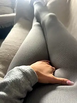 Snapshot of Rubia_divina7 chatting on December 2025 10:50:02 AM Rubia divina7 online show from December 2025 10:50:02 AM