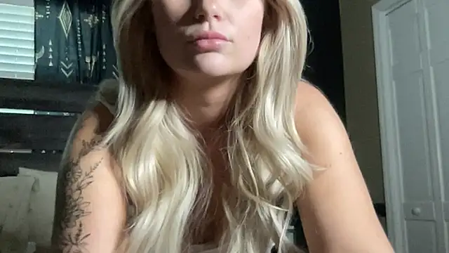 vibewithskye online show from November 2025 08:58:01 PM