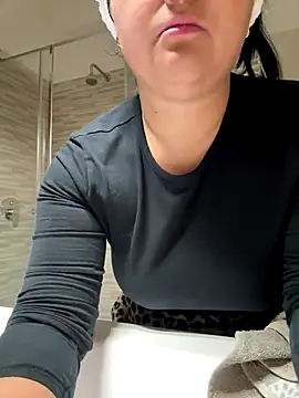 gatitalocahot online show from January 2026 10:16:02 PM