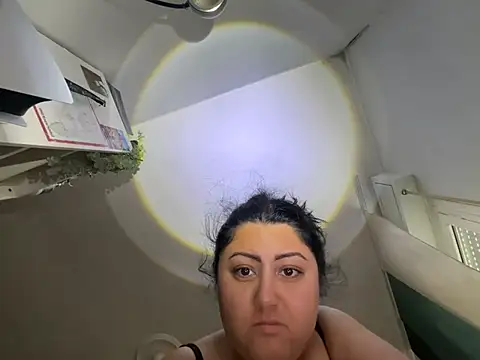 gatitalocahot online show from April 2026 03:02:01 PM