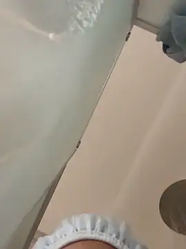 gatitalocahot online show from November 2025 04:10:01 PM