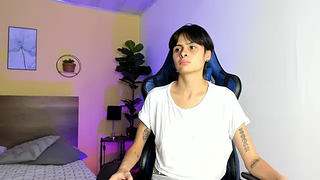 MartinnaGrecco online show from December 2025 08:08:02 PM