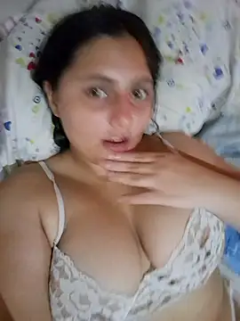 Layla Latina online show from January 2026 12:25:02 AM