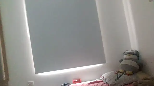 Layla Latina online show from October 2025 07:57:02 PM