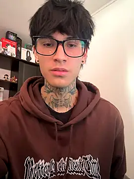 Snapshot of sflps chatting on December 2025 08:03:01 PM sflps online show from December 2025 08:03:01 PM