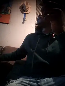 Pussylover911o online show from November 2025 06:40:02 PM