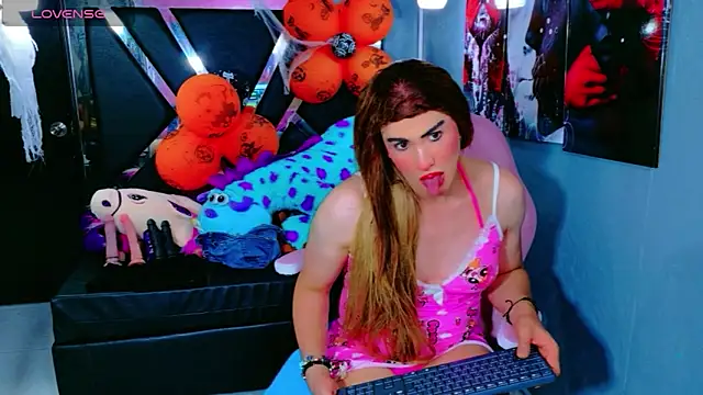 Snapshot of Jennfer_Winson chatting on October 2025 08:42:01 PM Jennfer Winson online show from October 2025 08:42:01 PM