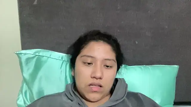 Kmiii21 online show from October 2025 02:22:02 AM