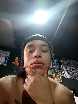 Isis Bathory online show from October 2025 04:06:01 PM