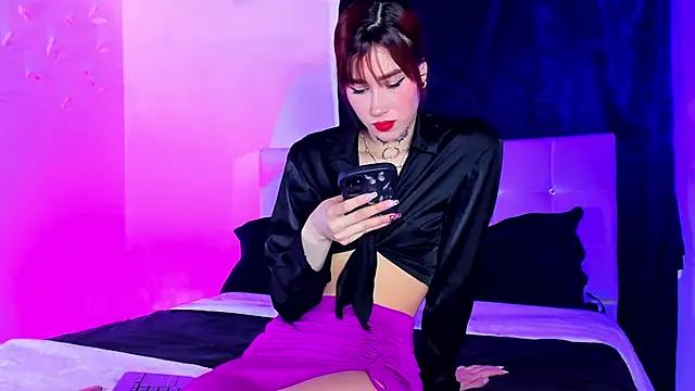 Arya Fioree online show from November 2025 05:12:01 PM