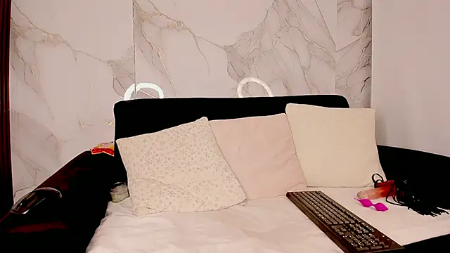 Cleopatriagad online show from March 2026 01:00:01 AM