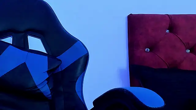 kittymonroe1 online show from April 2026 04:30:01 PM