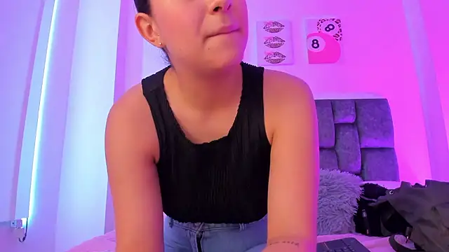 kittymonroe1 online show from March 2026 06:15:02 PM