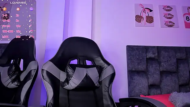 kittymonroe1 online show from April 2026 07:06:02 PM