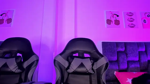 kittymonroe1 online show from April 2026 12:56:01 AM