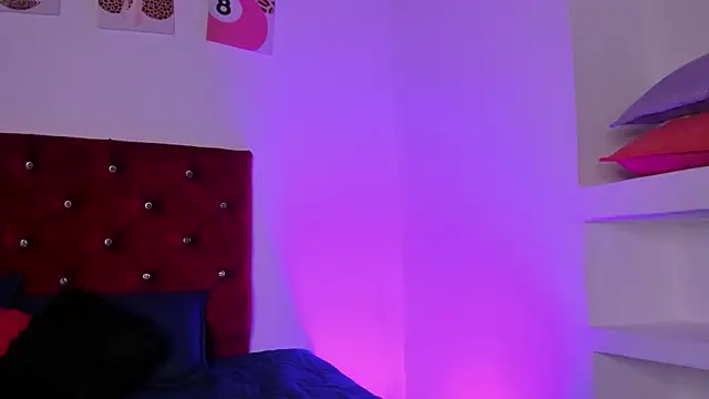 kittymonroe1 online show from July 2026 05:57:01 PM