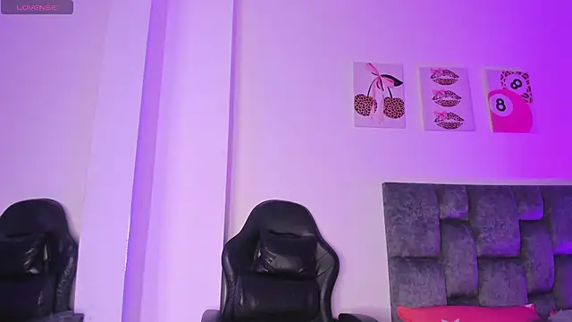 kittymonroe1 online show from May 2026 05:50:01 PM