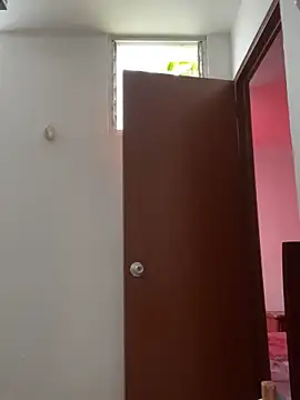 Selena Roa online show from October 2025 12:05:02 PM