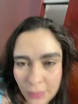 Selena Roa online show from April 2026 10:27:02 PM