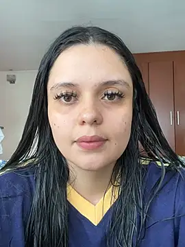 Selena Roa online show from May 2026 02:31:01 PM