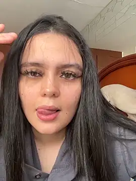 Selena Roa online show from May 2026 09:13:02 PM