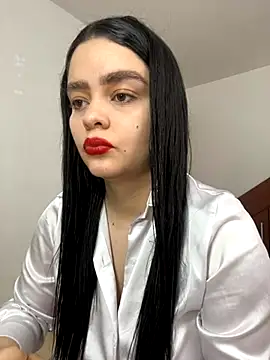 Selena Roa online show from December 2025 04:50:02 PM