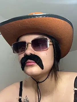 Selena Roa online show from October 2025 03:03:01 AM