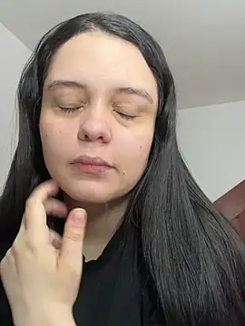 Selena Roa online show from January 2026 04:10:01 PM