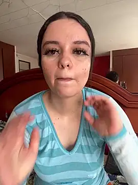 Selena Roa online show from March 2026 02:57:01 PM