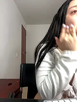 Selena Roa online show from November 2025 12:53:02 PM